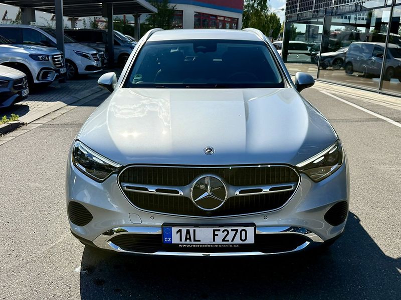 Mercedes-Benz GLC (2025) 220 d 4MATIC - fotka 3 z 47
