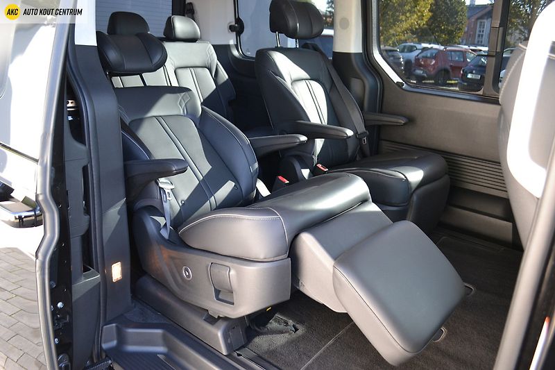 Hyundai Staria 25 HEV 7WG LUXURY - 7 MÍST PAN - fotka 26 z 82
