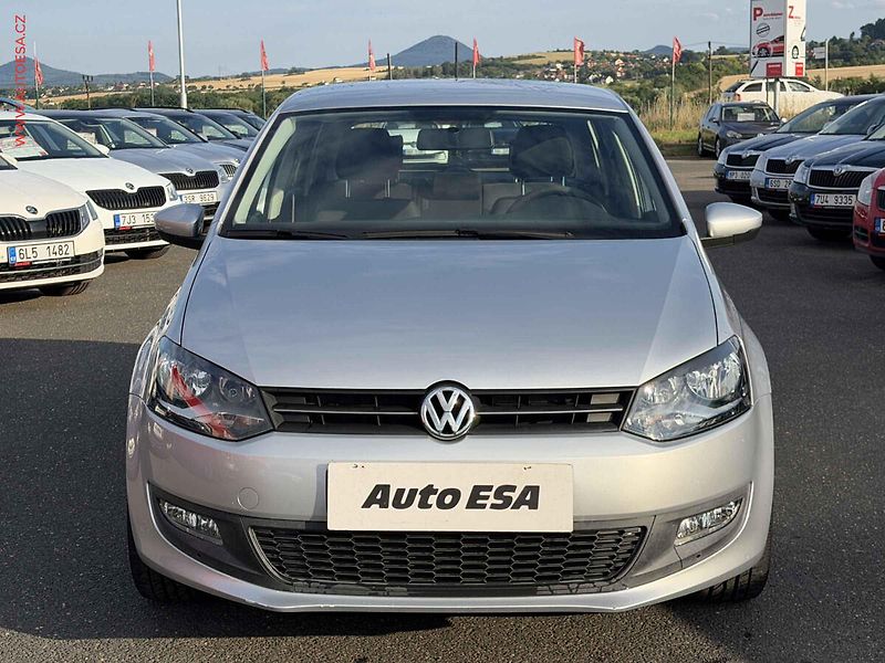 Volkswagen Polo (2009) 1.4, ČR, AC - fotka 2 z 15