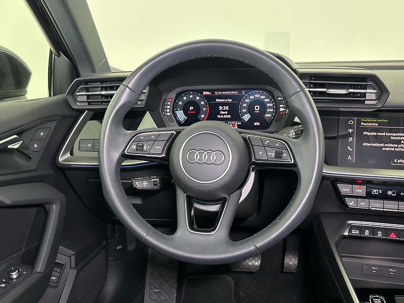Audi A3 S-Line Sportback - fotka 18 z 30