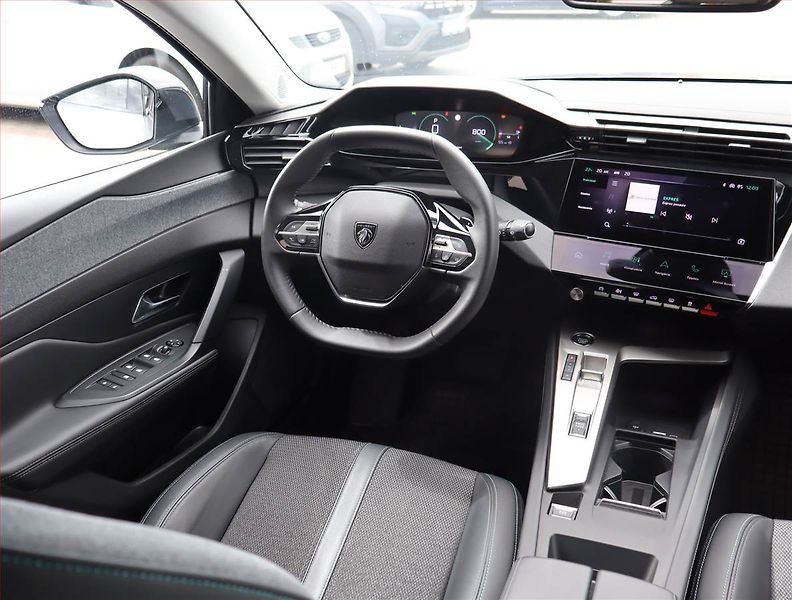 Peugeot 308 (2023) Allure 1.5 BlueHDi, Automat - fotka 7 z 25