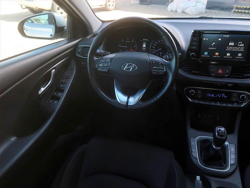 Hyundai i30 (2019) 1.6 CRDi, Tempomat - fotka 7 z 18