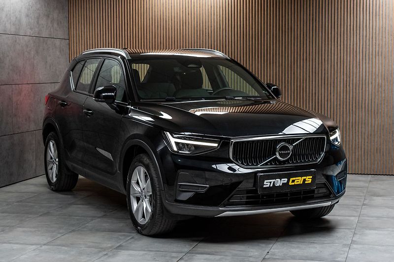 Volvo XC40 B4 CORE*145KW*ACC*ČR*DPH*1.MAJ - fotka 4 z 46