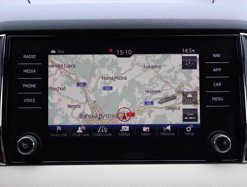 Škoda Karoq (2018) 1.6 TDI, Automat, Serv.kniha - fotka 18 z 19