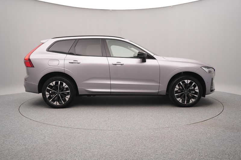 Volvo XC60 (2026) T6 AWD AUT DARK ULTRA - fotka 14 z 24