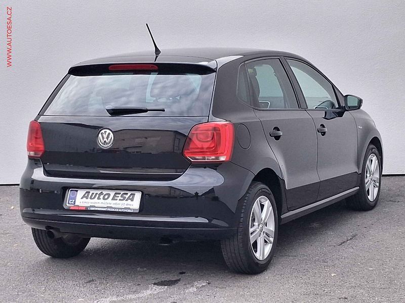 Volkswagen Polo (2013) 1.2 TSi, Life, +kola - fotka 4 z 16