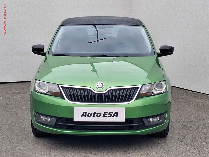 Škoda Rapid (2014) 1.6 TDi, Sport, xenon, panor - fotka 2 z 16