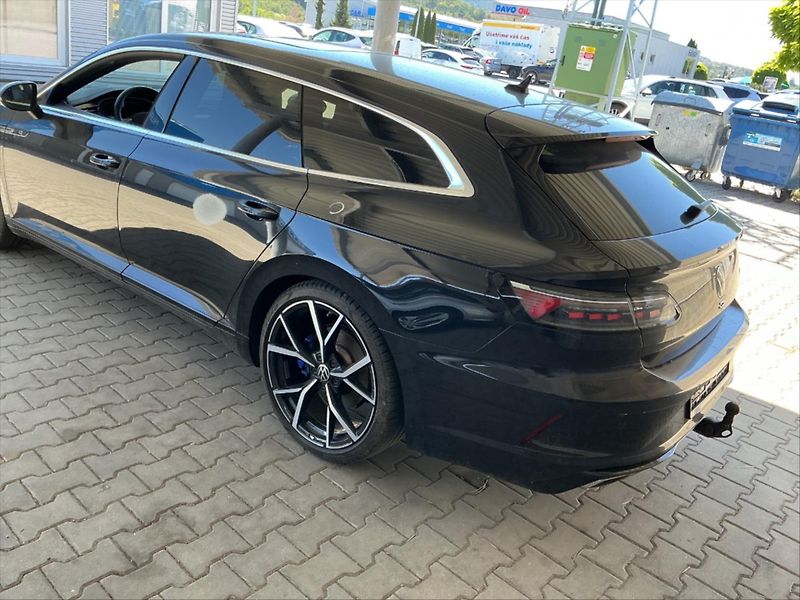 Volkswagen Arteon Shooting Brake 2.0 TSI R 235kW 4M DSG DPH 1.M - fotka 7 z 34