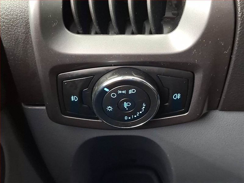 Ford Transit Custom (2013) 2.2 TDCI, Bus, 9Míst - fotka 17 z 18