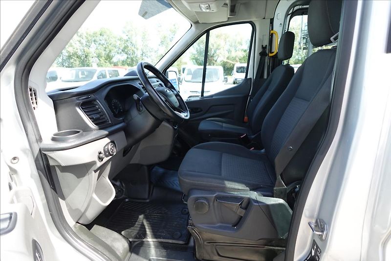 Ford Transit 2,0 TDCi  L3H2 6MÍST KLIMA - fotka 22 z 40