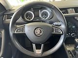 Škoda Octavia Combi 2.0 TDI DSG 4X4 Scout - náhled 8