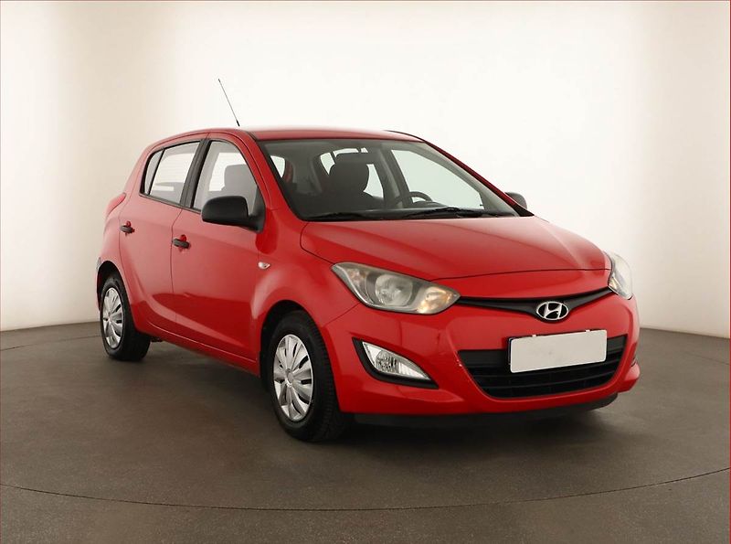 Hyundai i20 (2013) 1.2, po STK, zamluveno - fotografie inzerátu