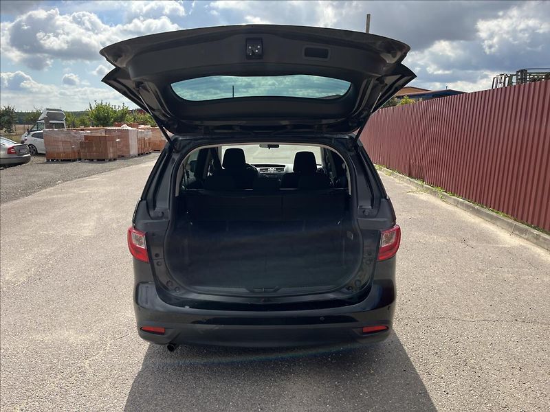 Mazda 5 1,8 i 7.MÍST KLIMA SERVIS - fotka 32 z 41