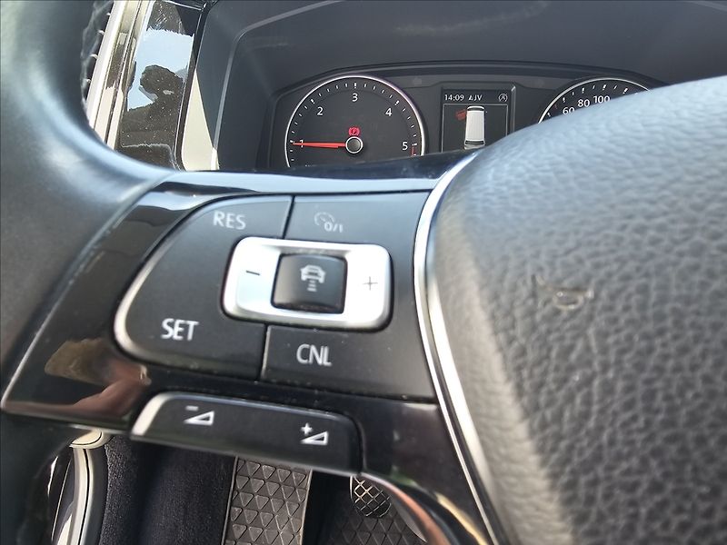 Volkswagen Multivan 2,0TDi 110KW 4X4 Highline - fotka 17 z 39