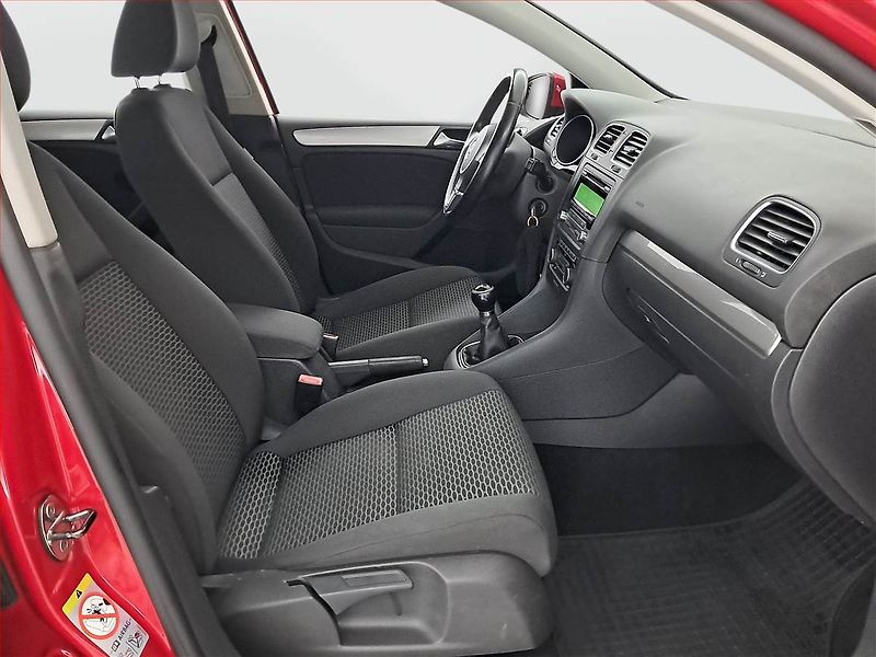 Volkswagen Golf (2011) 1.6 TDI, Tempomat - fotka 9 z 16