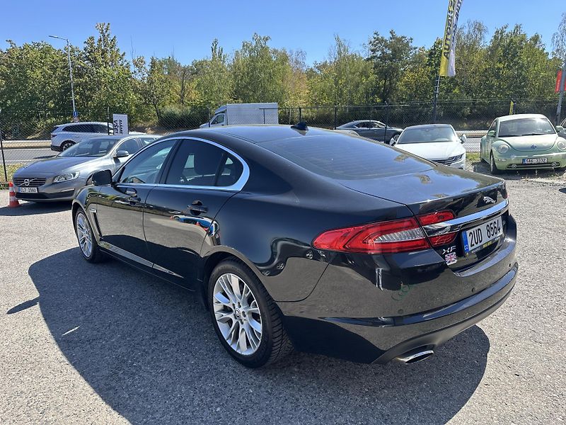 Jaguar XF (2012) Jaguar XF 2012 - fotka 5 z 17