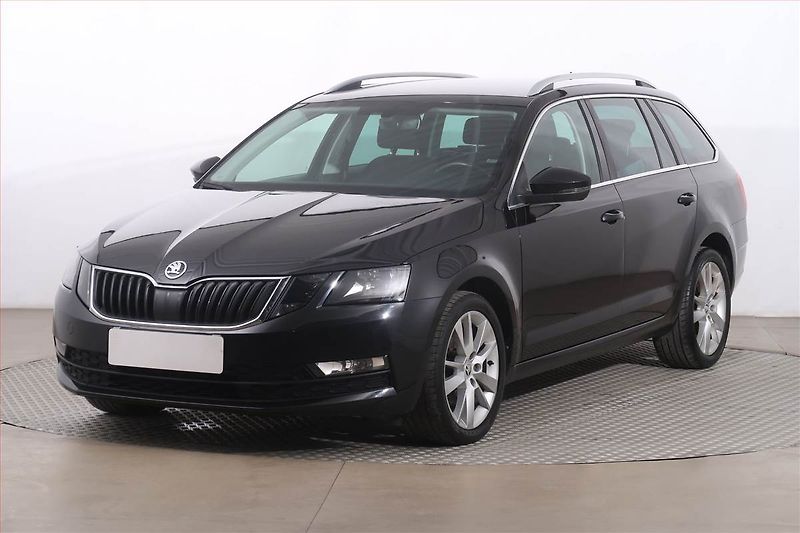 Škoda Octavia (2018) 1.6 TDI, Automat, Navi - fotka 2 z 24