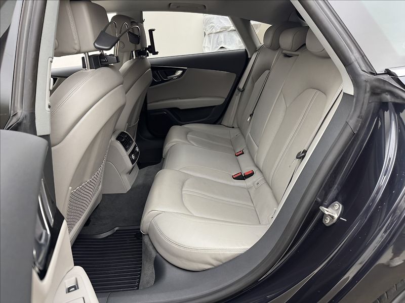 Audi A7 3,0 BiTDi NZTOP HUD PPF VZDUCH - fotka 40 z 46