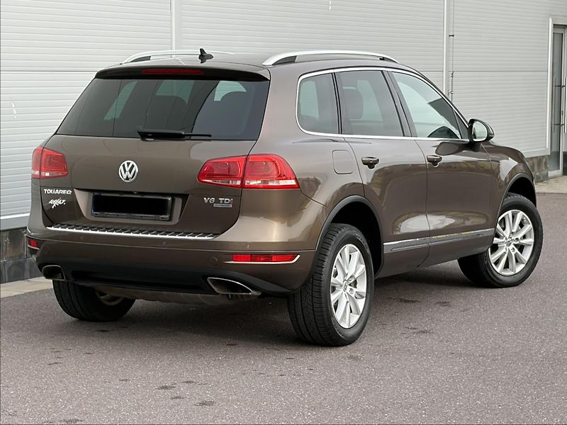 Volkswagen Touareg (2011) 180kW/PLNÝ SERVIS/N.ROZVODY/ - fotka 4 z 22