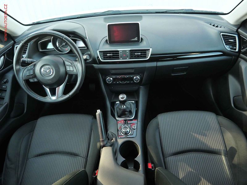 Mazda 3 (2014) 1.5i, ČR, AC, temp - fotka 8 z 24