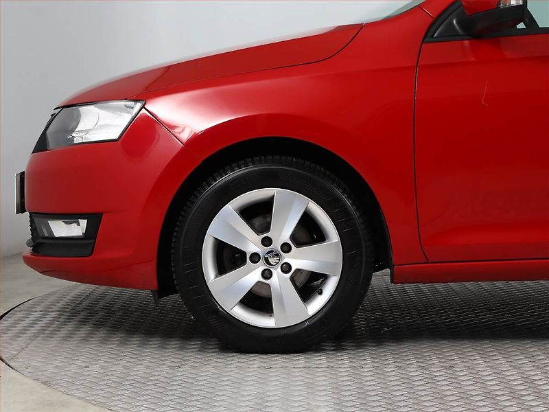 Škoda Rapid (2019) Ambition 1.0 TSI, Serv.kniha - fotka 12 z 15