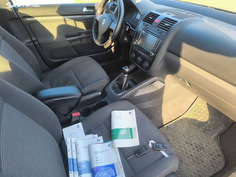 Volkswagen Jetta 1,9TDI BEZ DPF,KRÁSNÁ,220T.KM - fotka 10 z 29