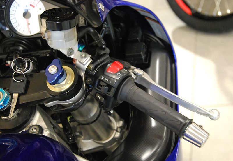 Suzuki GSX-R 750 (2001) - fotka 9 z 21