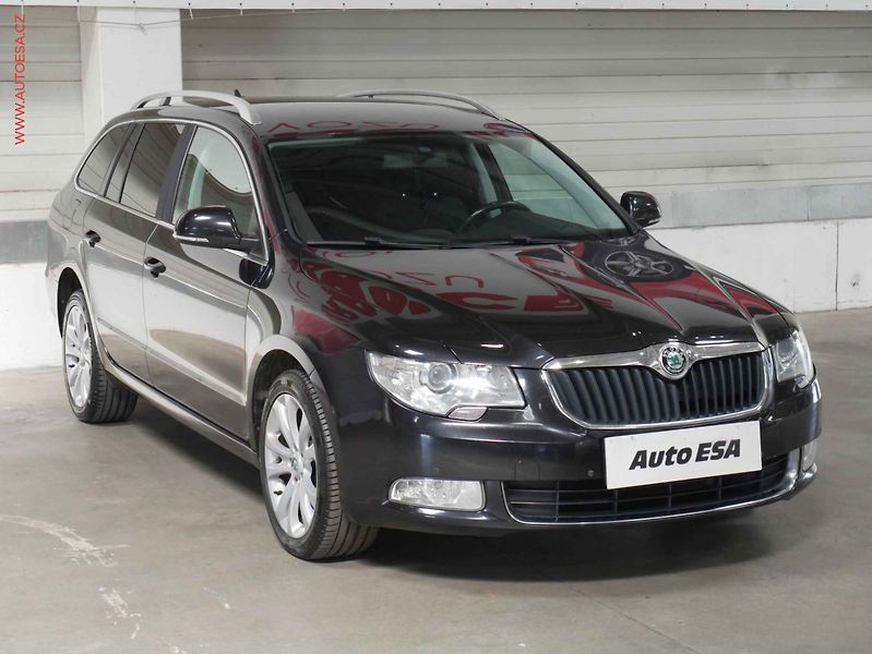 Škoda Superb (2013) 2.0 TDI, ČR, STK6/28 - fotografie inzerátu