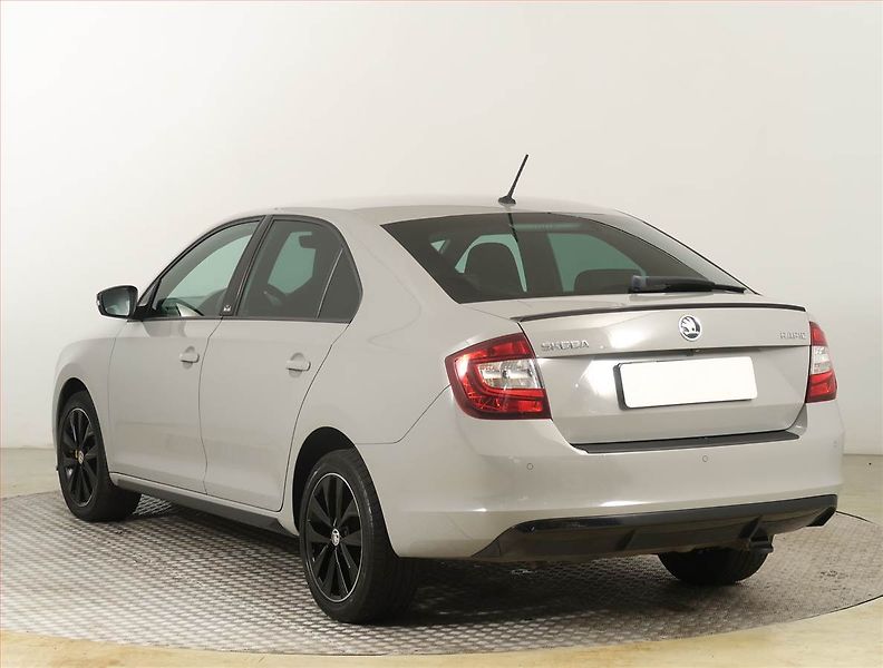 Škoda Rapid (2019) Monte Carlo 1.0 TSI, Automat - fotka 4 z 21