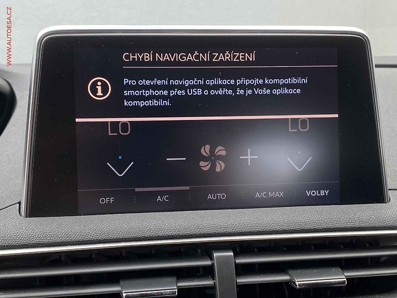 Peugeot 3008 (2020) 1.2 PT, GT Line, AT, LED - fotka 18 z 20