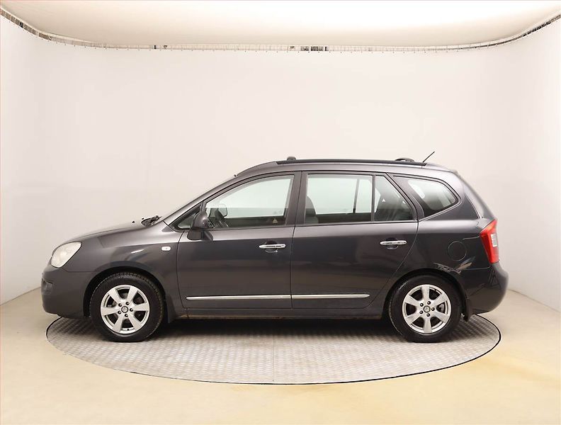Kia Carens (2007) 2.0 CRDi, po STK, Tažné - fotka 3 z 17