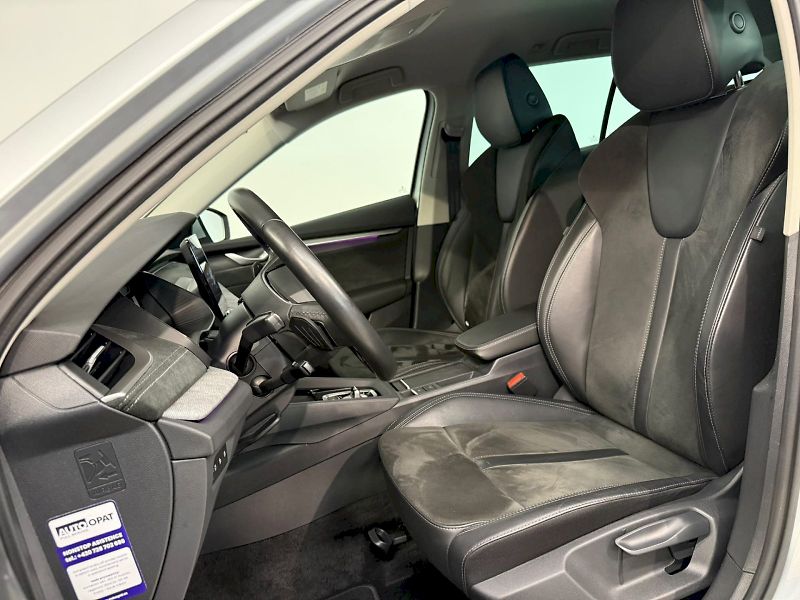 Škoda Octavia (2024) SELECTION PREMIUM EDITION 2.0T - fotka 10 z 32