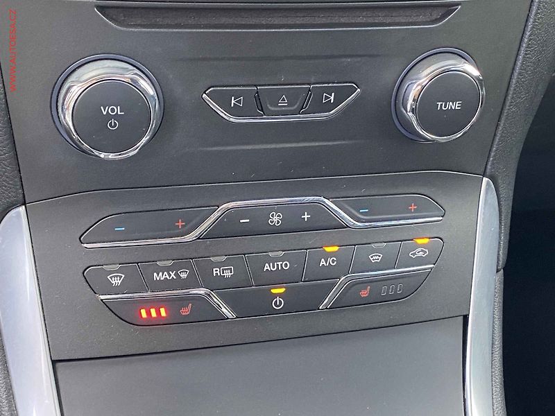 Ford S-MAX (2017) 1.5EB, ČR, LED, navi, park - fotka 14 z 18