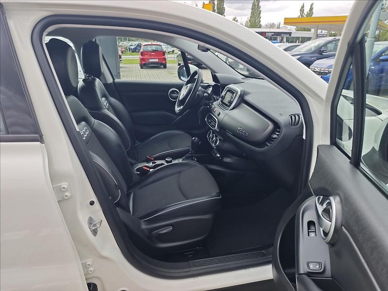 Fiat 500X 1,4 Multiair DDCT6 automat - fotka 14 z 19