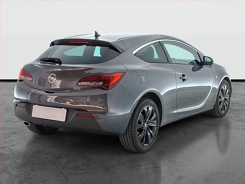Opel Astra (2011) 2.0 CDTI, Xenony, Tempomat - fotka 5 z 13
