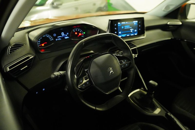 Peugeot 2008 - fotka 14 z 28