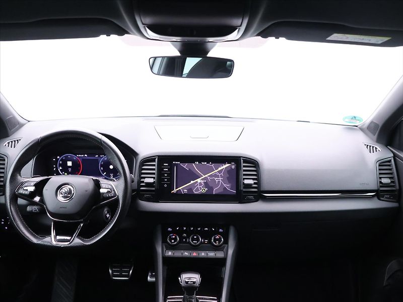 Škoda Karoq 2,0 TDI DSG 4x4 Sportline DPH - fotka 33 z 41