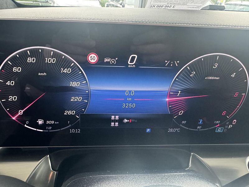 Mercedes-Benz Třídy V (2026) V300d 4M L EXCLUSIVE AMG - fotka 34 z 45