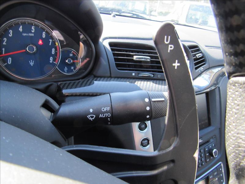 Maserati GranTurismo 4,7 V8 Sport - fotka 24 z 37