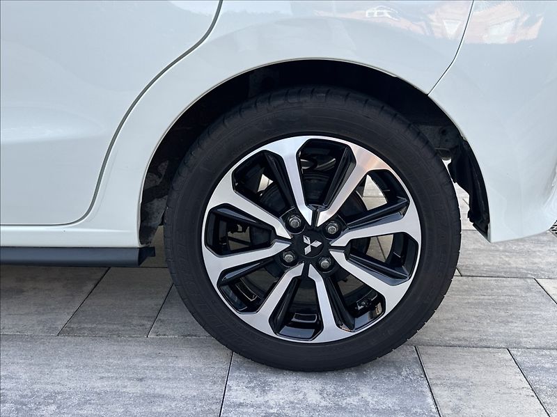 Mitsubishi Space Star 1,2 71PS  Invite A/T - fotka 42 z 53