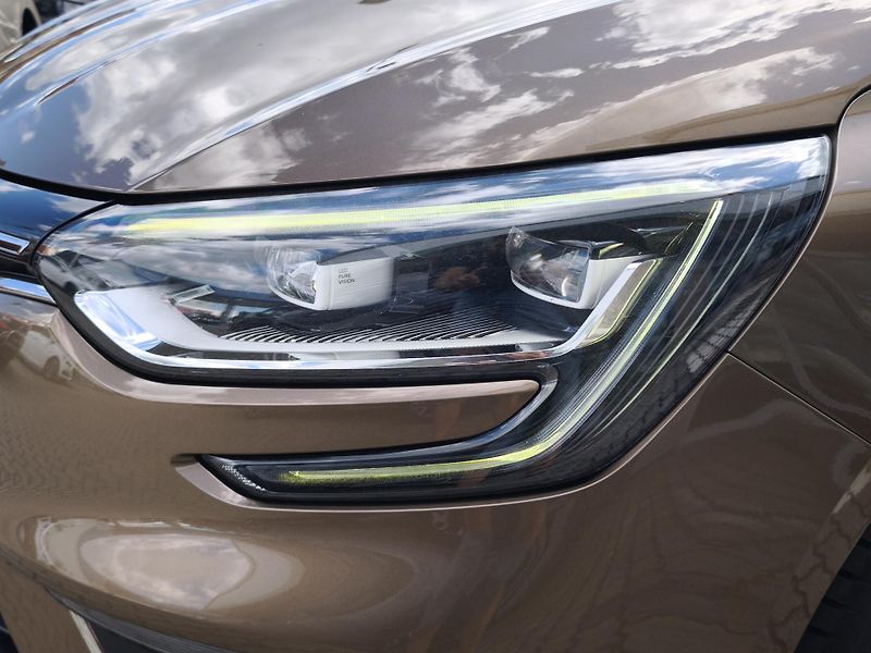 Renault Mégane 2016 ČR 1.5dCi 81kW EDC Intens - fotka 21 z 27