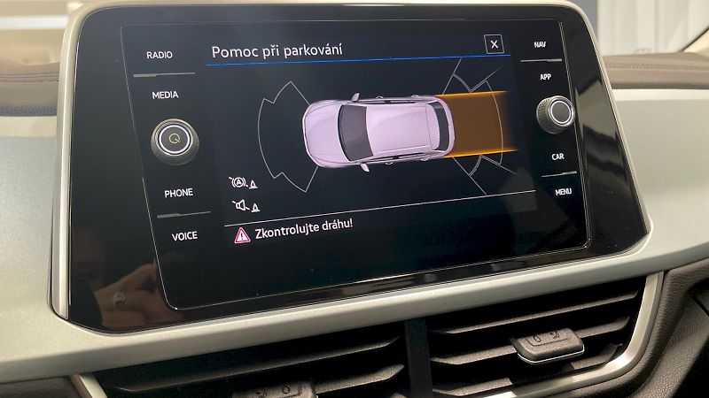 Volkswagen T-Roc (2025) Life GOAL 1.0 TSI 85kW - fotka 25 z 31