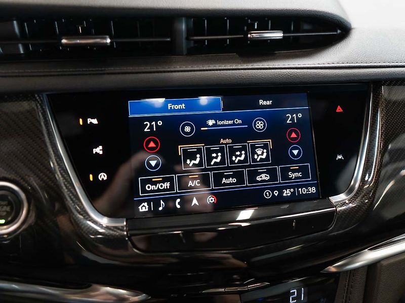 Cadillac XT6 (2023) 3.6 AWD Sport, Head-Up, Bose - fotka 27 z 37