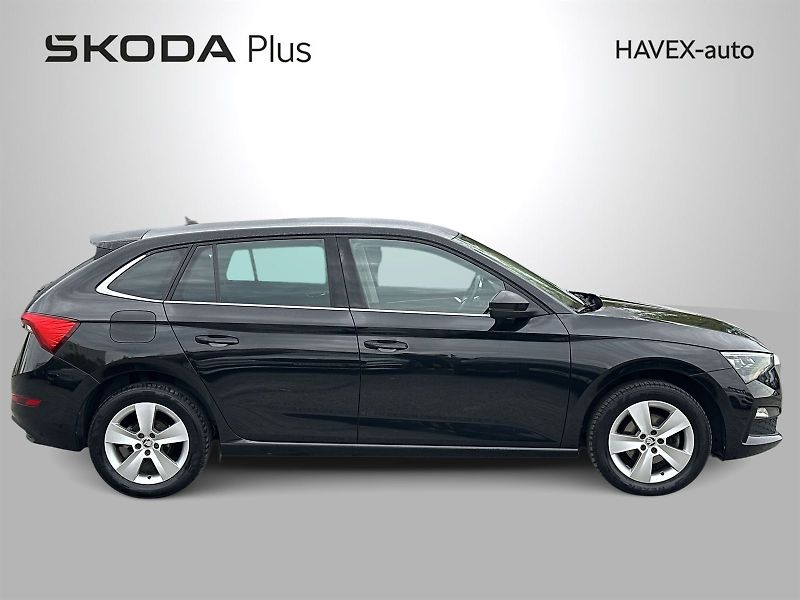 Škoda Scala (2023) 1.5 TSI Style - fotka 28 z 30