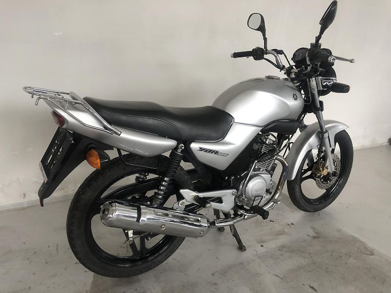 Yamaha YBR 125 - fotka 3 z 15
