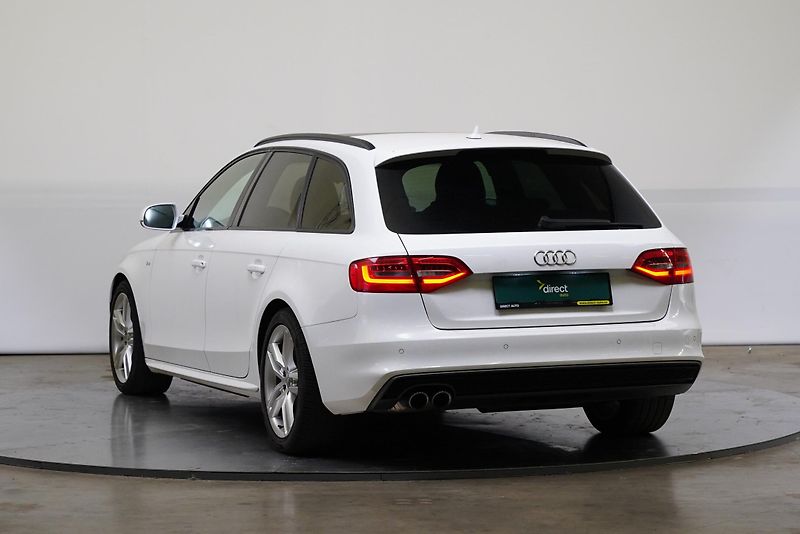 Audi A4 - fotka 7 z 25