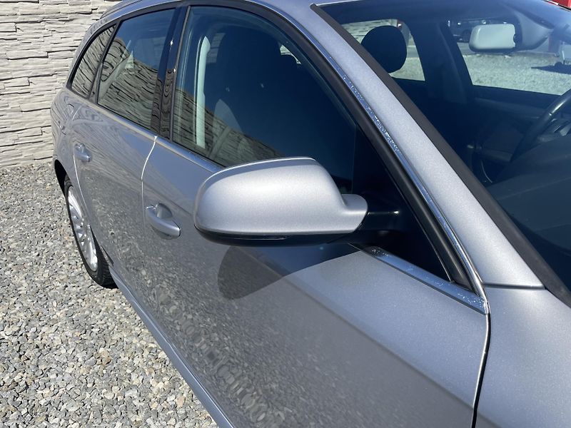 Audi A4 Avant 2.0TDi 120PS S-LINE AVANT TOP! - fotka 55 z 179