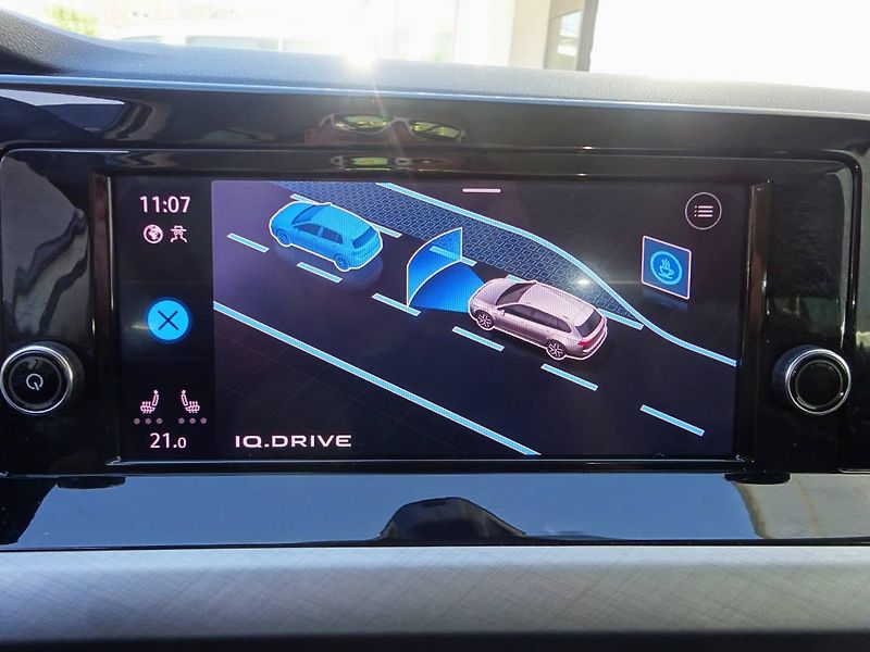 Volkswagen Golf (2022) 1,0TSi /81kW Variant Life - fotka 12 z 27