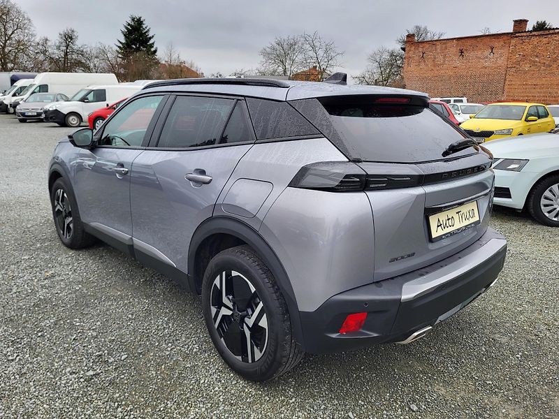 Peugeot 2008 1.2 PureTech 130k AUTOMAT - fotka 3 z 45