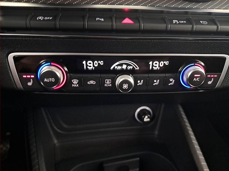 Audi Q2 (2018) sport 2.0 TFSI - fotka 17 z 21